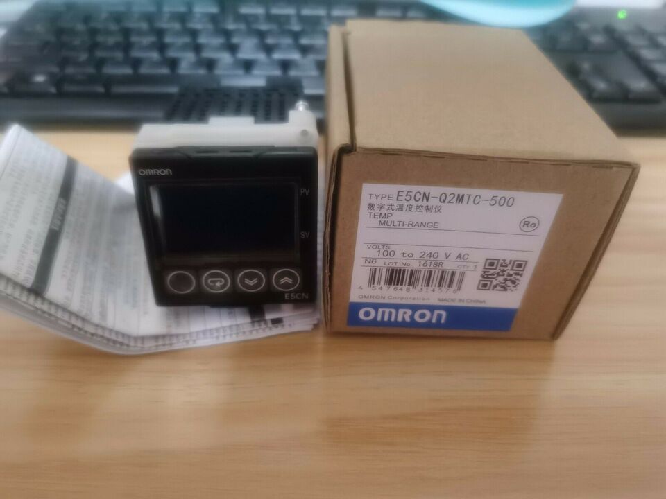 Omron E5CN-Q2MTC-500 Temperature Controller - OMRON