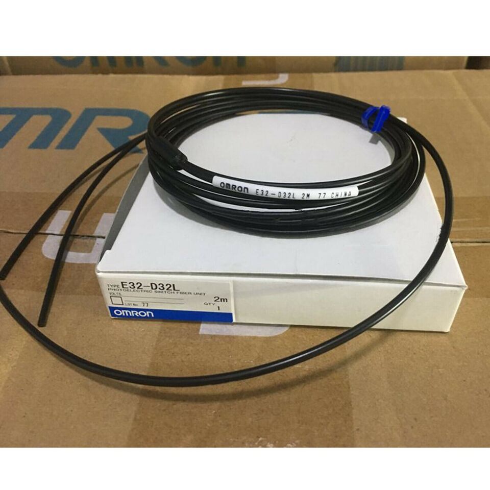 OMRON E32-D32L Photoelectric Switch E32D32L 1PC - OMRON
