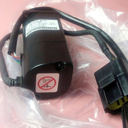 Yaskawa SGM-01U3B4L Servo Motor - YASKAWA