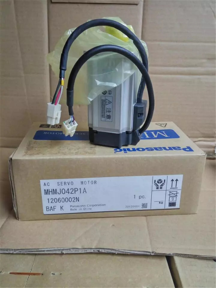 new 1PC Panasonic MHMJ042P1A Servo Motor In Box ping - PANASONIC