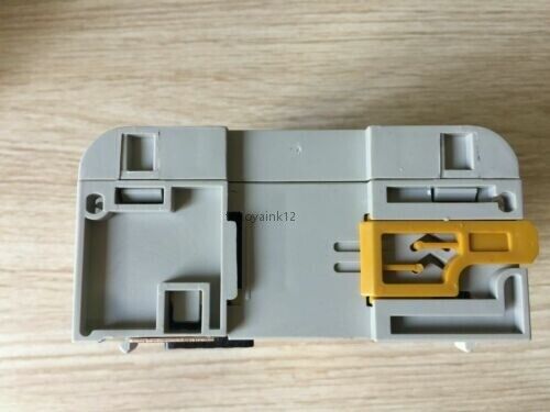 Omron CQM1PA203 PLC - OMRON