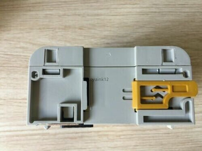 Omron CQM1PA203 PLC - OMRON
