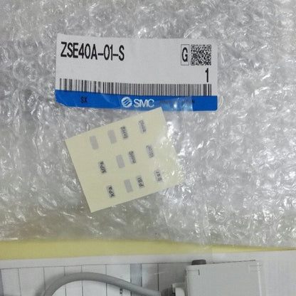 1PC SMC ZSE40A-01-S Pressure Switch ZSE40A01S - SMC