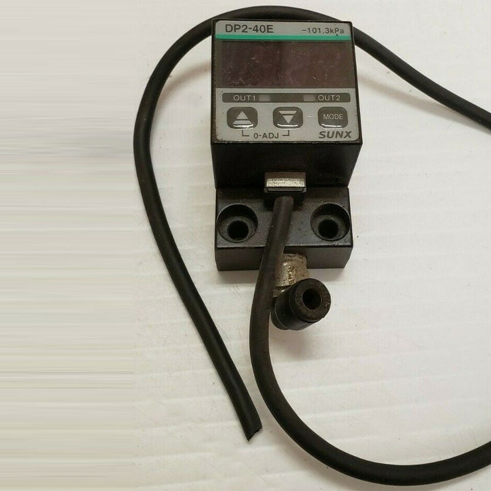 new in Box Sunx DP2-40E Gauge Vacuum Industrial Pressure Sensor 12~24VDC DP240E - SUNX