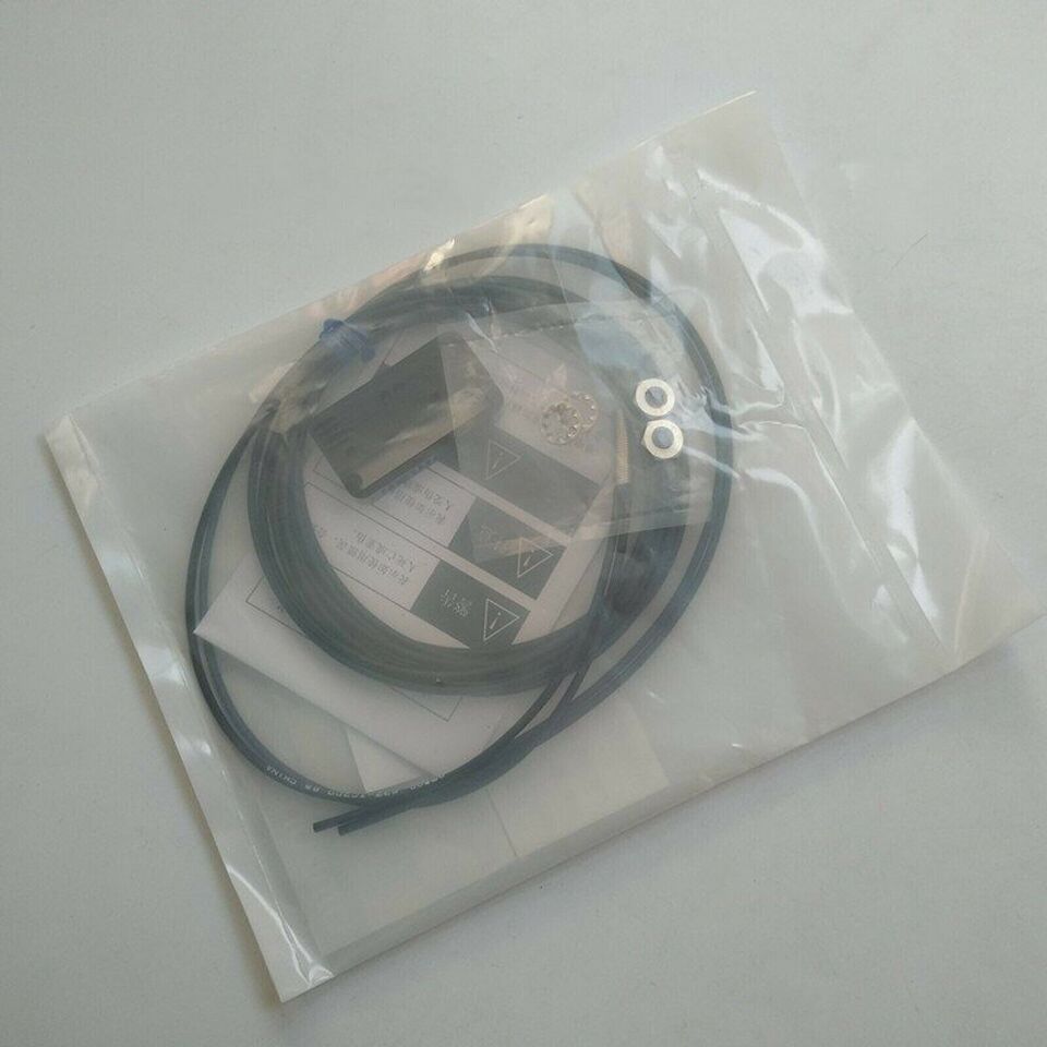 Omron E32-ZC200 Fiber Optic Sensor In Box - OMRON