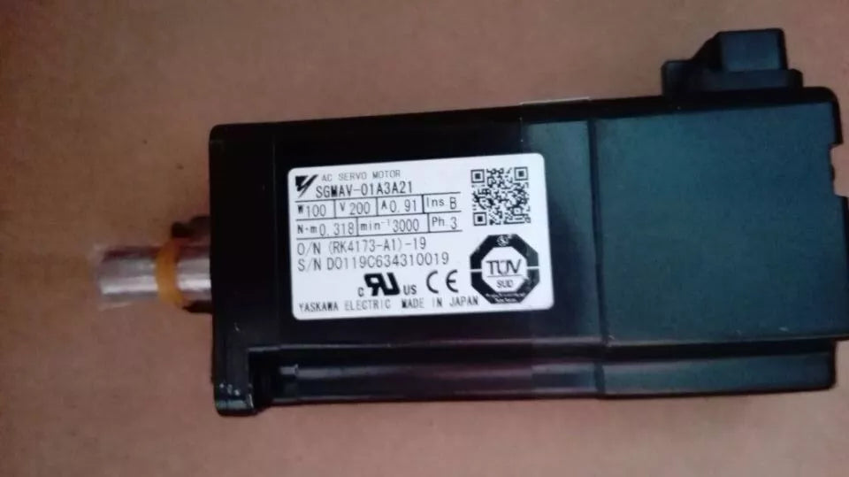 YASKAWA SGMAV-01A3A21 Servo Motor, New - YASKAWA