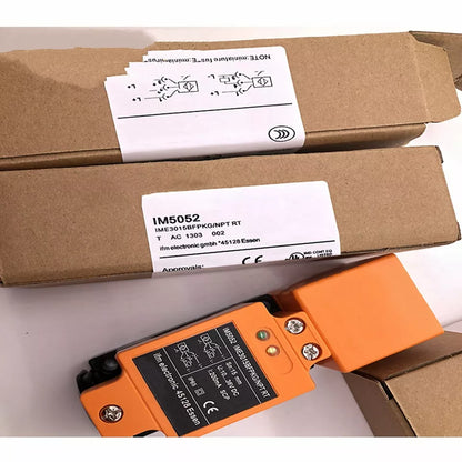IFM IM5052 Proximity Switch - One - IFM