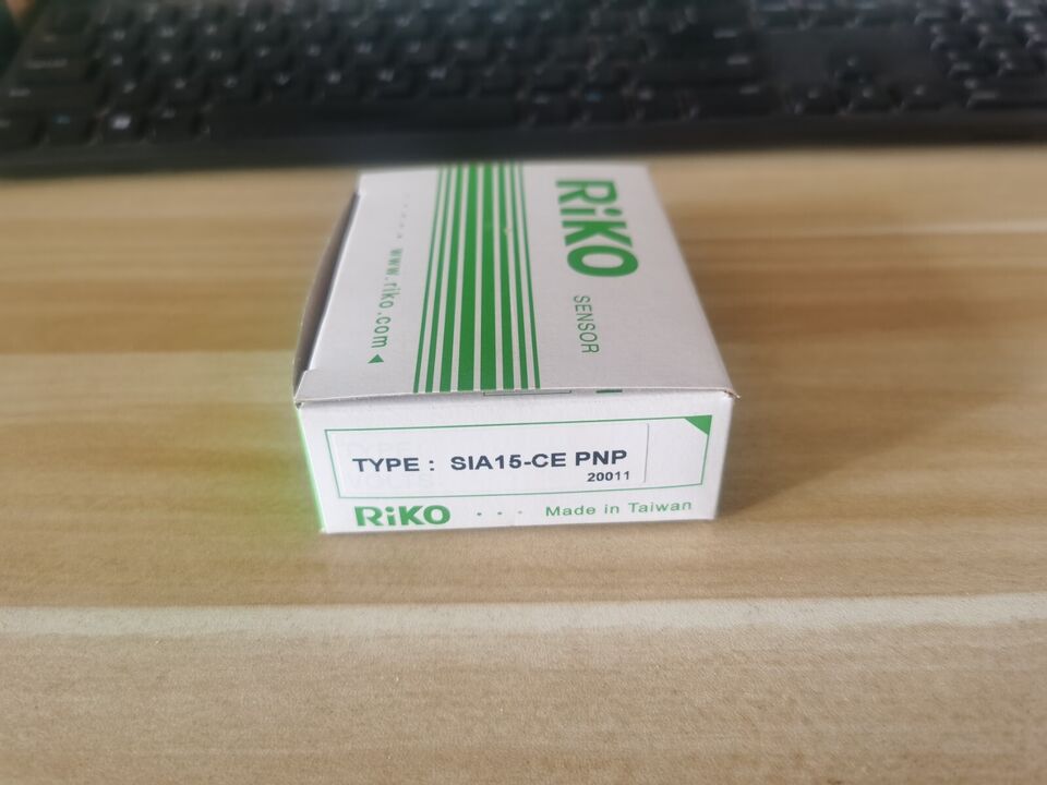 new 1PC  RIKO SIA15-CE PNP Sensor In Box Ship