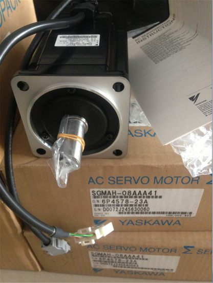 new 1PC Yaskawa SGMAH-08AAF41 Servo Motor In Box ping