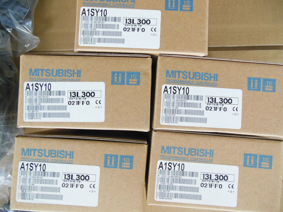 Mitsubishi PLC Output Module A1SY10 in Box - MITSUBISHI