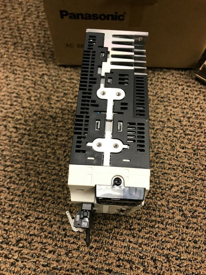 new 1PC  Panasonic MCDLN35SG AC Servo Drive In Box ping