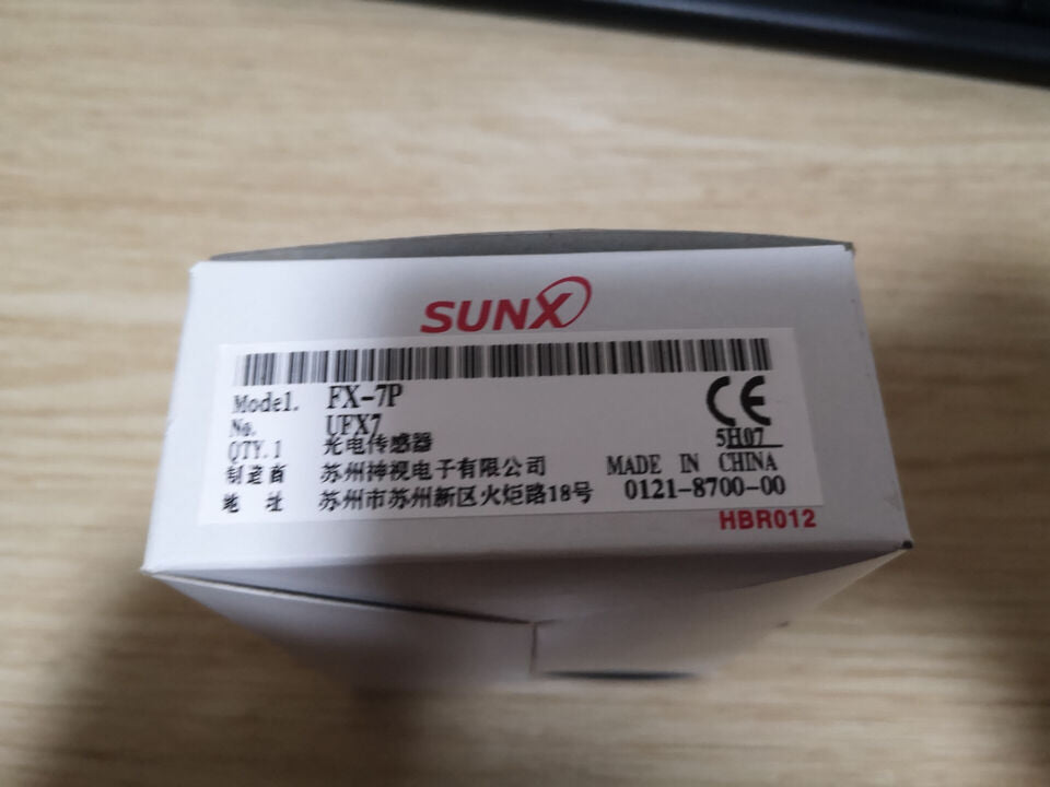 new 1PC  SUNX FX-7P Photoelectric Sensor FX7P In Box SUNX