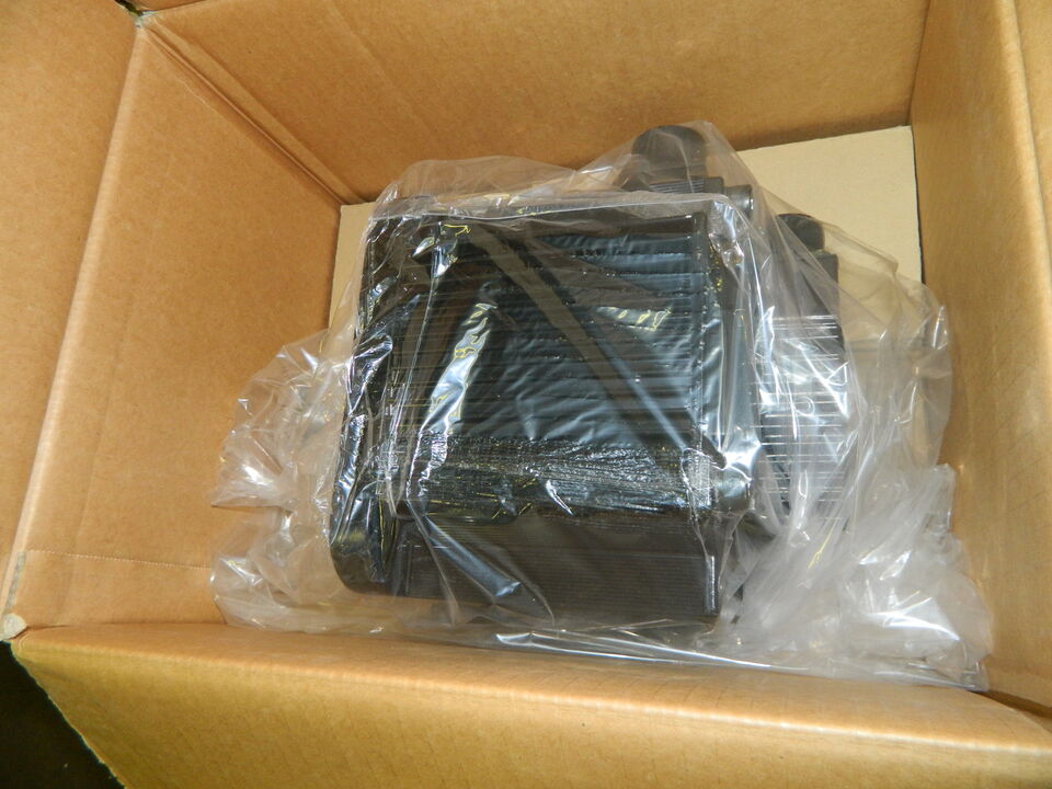 new 1PC Yaskawa SGMG-20A2AB Servo Motor In Box ping SGMG20A2AB