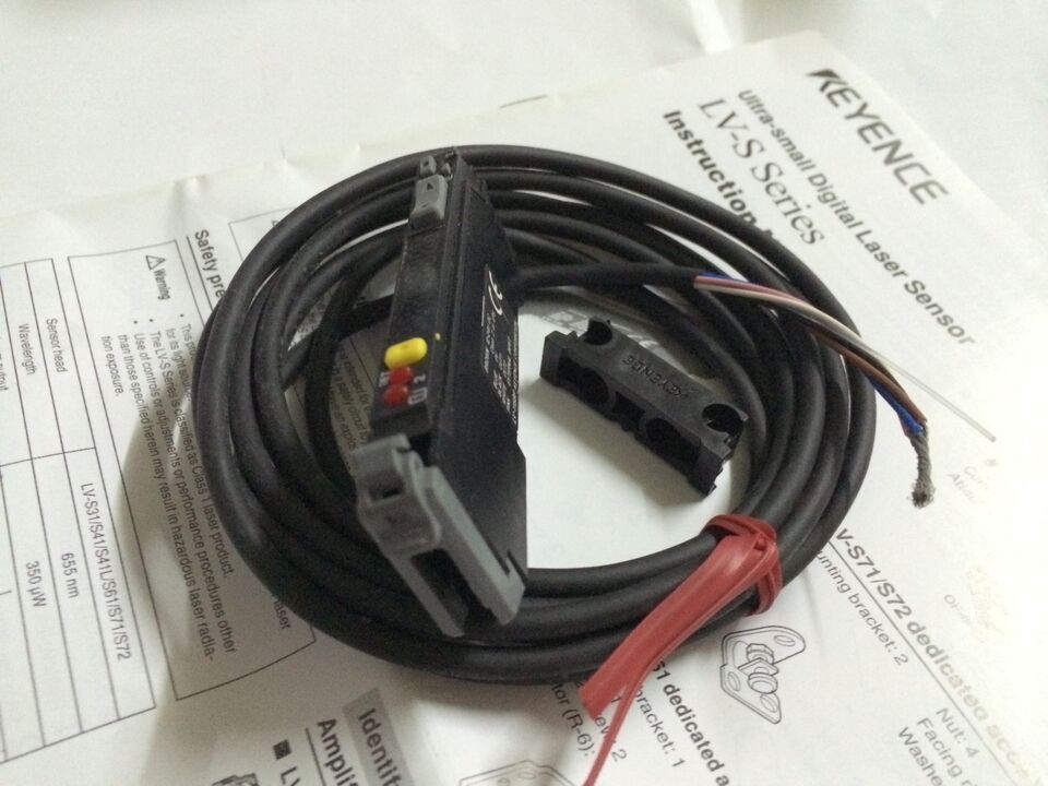 new 1PC Keyence LV-11SB Laser Sensor ping LV11SB - KEYENCE