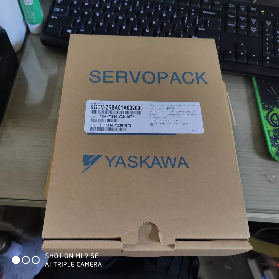 NEW YASKAWA SGDV-2R8A01A002000 SERVO DRIVER 1PC PING - YASKAWA