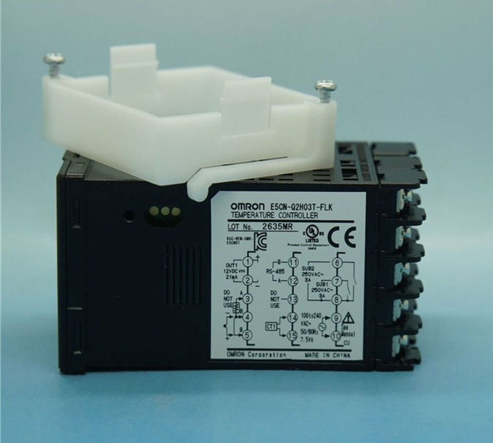 new Omron E5CN-Q2H03T-FLK Temperature Controller One - OMRON