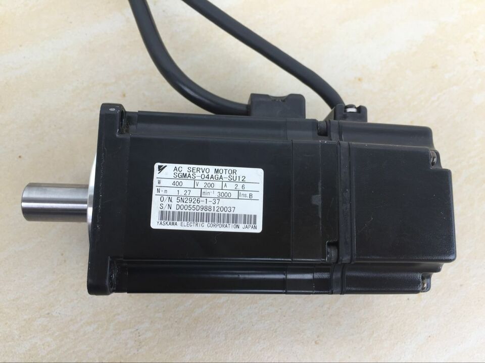 new YASKAWA SGMAS-04AGA-SU12 1PC Servo Motor In Box ping - YASKAWA