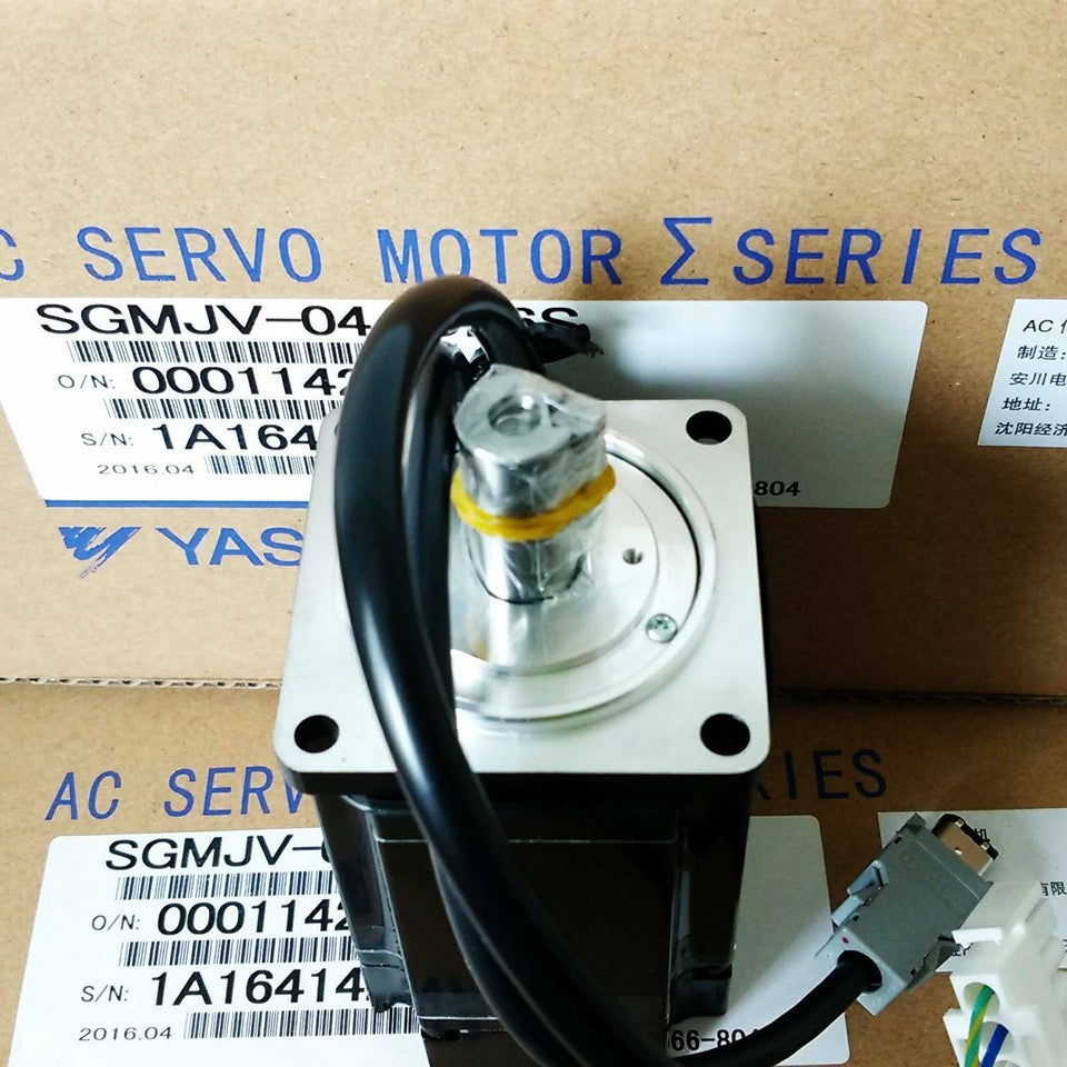 new One YASKAWA SGMJV-04ADD6S Servo Motor SGMJV04ADD6S