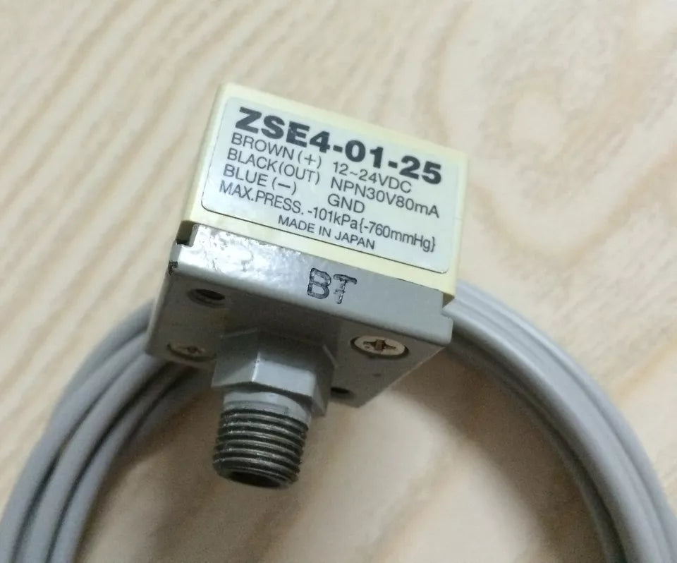 New 1PC SMC Pressure Switch ZSE40125 - SMC