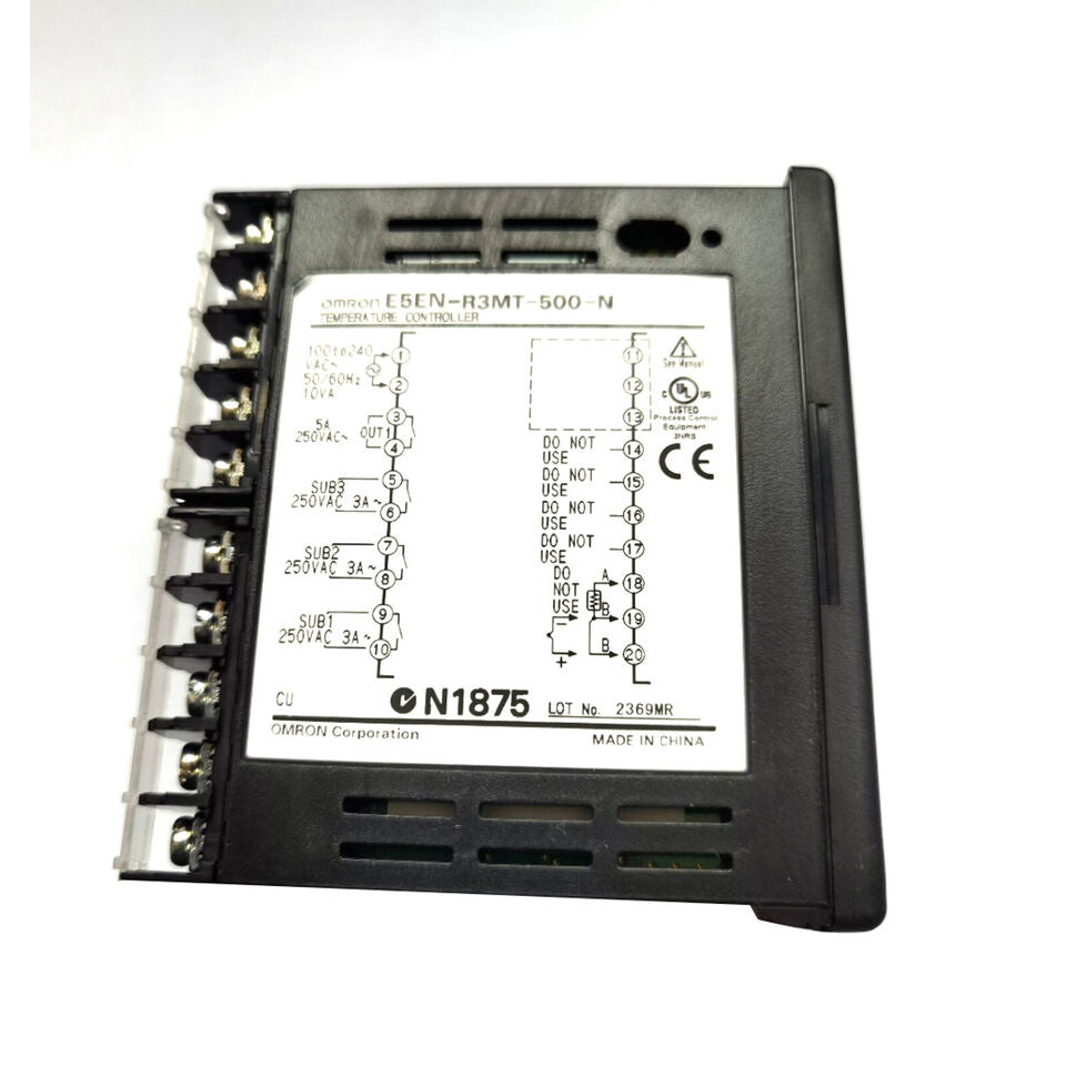 new OMRON E5EN-R3MT-500-N Temperature Controller - OMRON
