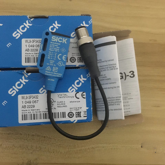 1-Piece Photoelectric Switch WL93P3432 - SICK