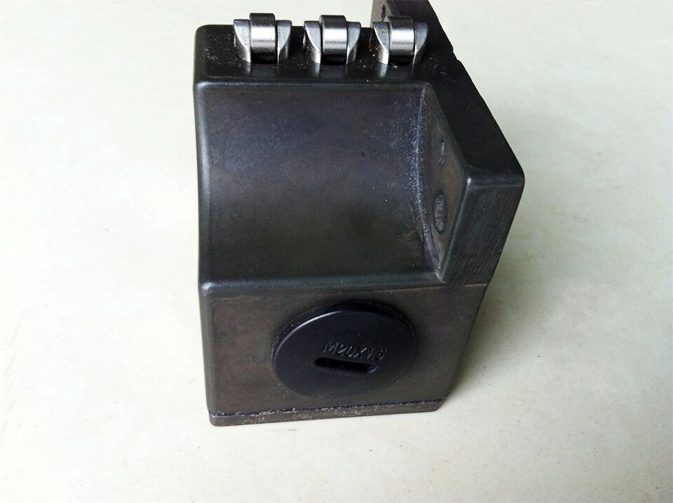 new 1PC EUCHNER SN03R12-502-M 082163 In Box ping - EUCHNER