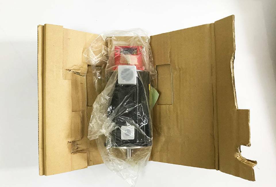 new 1PC FANUC A06B-0032-B175#0008 Servo Motor In Box ping - FANUC