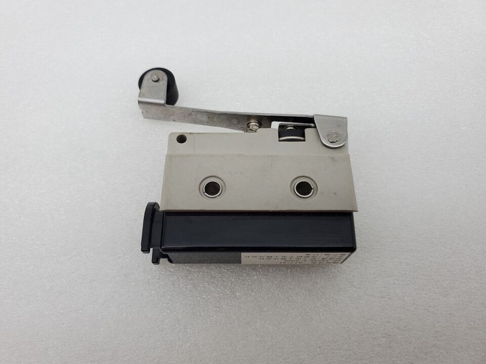 new Panasonic AZ7121 Limit Switch 1PC - PANASONIC