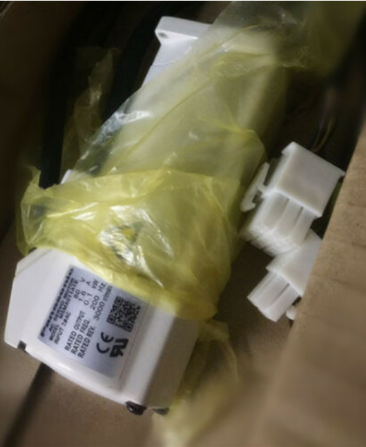 new 1PC Panasonic MSMA011A1E AC Servo Motor In Box ping
