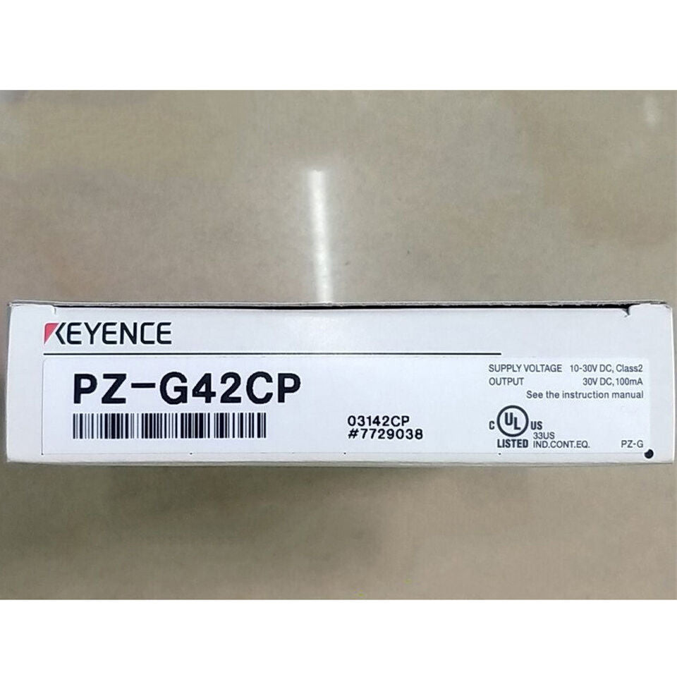 Keyence PZG42CP Photoelectric Sensor Switch - KEYENCE