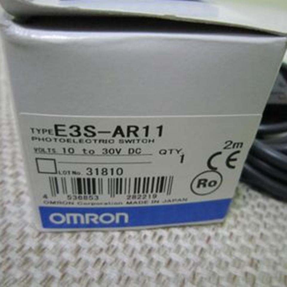 new Omron E3S-AR11 Photoelectric Switch One E3SAR11 - OMRON