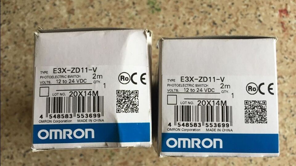 new Omron E3X-ZD11-V Photoelectric Switch One E3XZD11V - OMRON