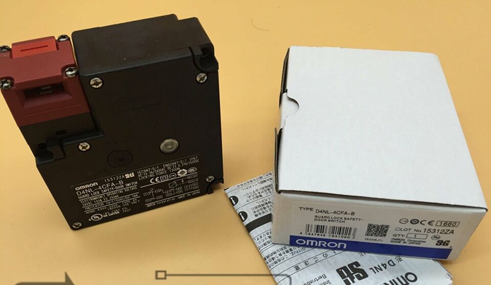 new 1PC Omron D4NL-4CFA-B D4NL4CFAB Safety Door Switch In Box ping - OMRON