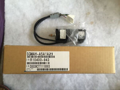 new 1PC  Yaskawa SGMAH-A5A1A21 Servo Motor In Box ping