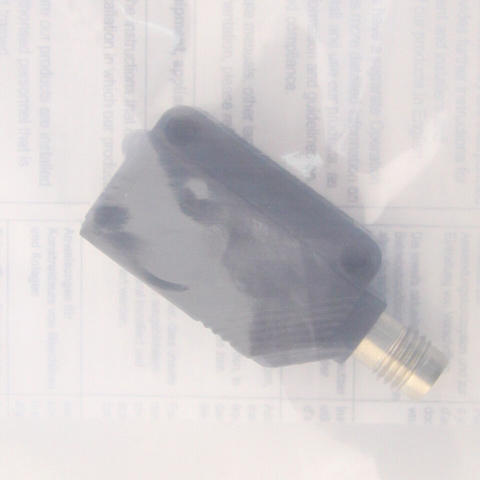 Omron E3ZLL88 Photoelectric Sensor Switch - OMRON