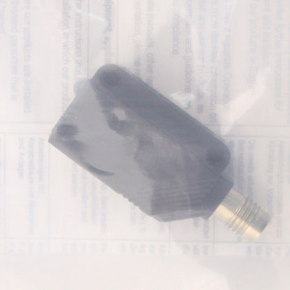 Omron E3ZLL88 Photoelectric Sensor Switch - OMRON