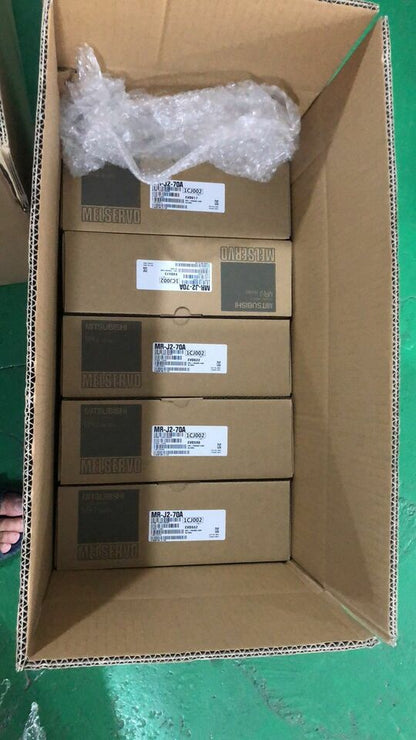 new 1PC Mitsubishi Servo Drive MR-J2-10A1 MRJ210A1 IN BOX - MITSUBISHI