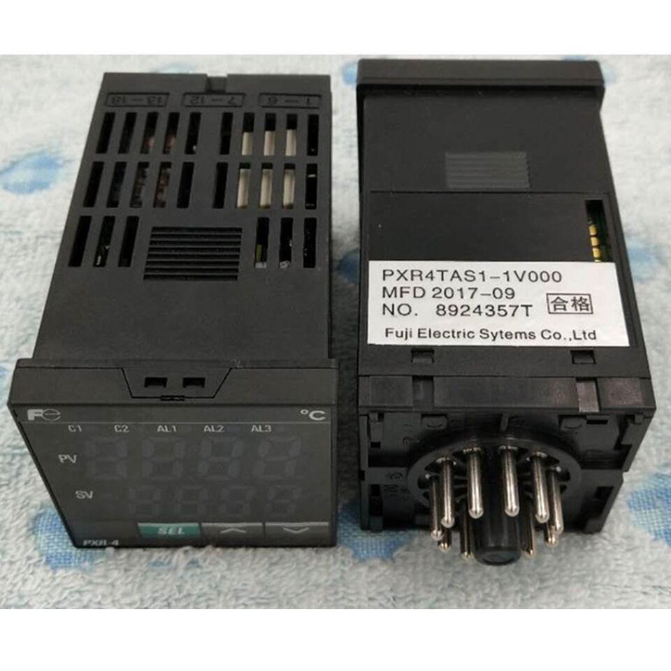 Fuji PXR4TAS1-1V000 Temperature Controller In Box - FUJI