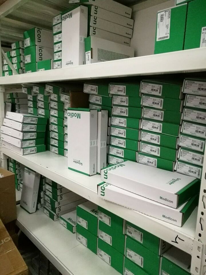 new 1PC Schneider 140CRP93200 PLC Module 140 CRP 93200 - SCHNEIDER