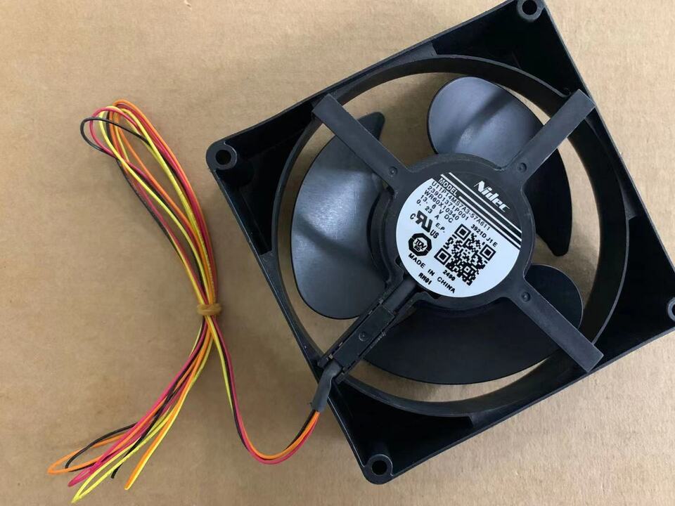 new 1PC refrigerator fan 4P 13.6V 0.23A U11P14MS7A3-57A611 - U SERIES