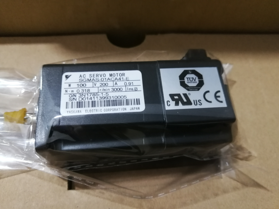 new 1PC YASKAWA SGMAS-01ACA41-E Servo Motor In Box ping