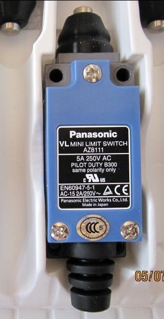 new Panasonic AZ-8111 VL Mini Limit Switch 1PC AZ8111 - PANASONIC