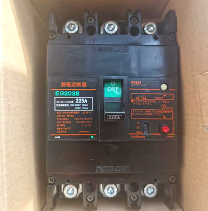 new 1PC Fuji EG203B 3-pole 225A Circuit Breaker ping - FUJI