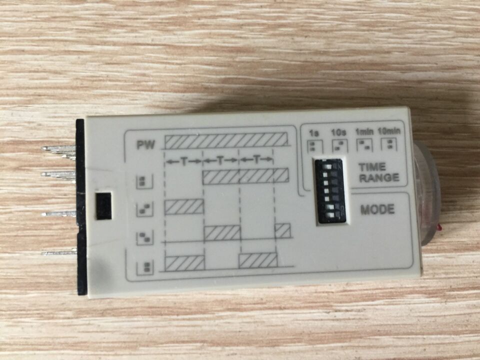 new Omron H3YN-4 100-120VAC Relay One H3YN4 - OMRON
