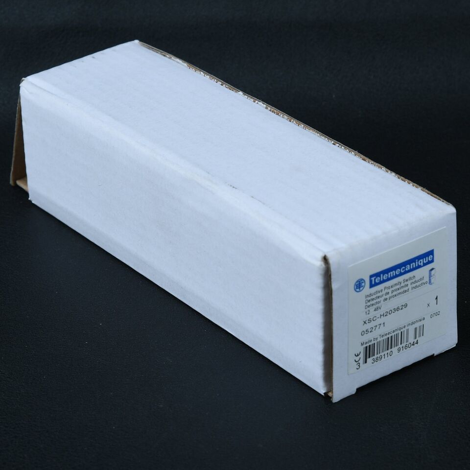 new 1PC Omron XSC-H203629 XSCH203629 Proximity Switch ping - OMRON