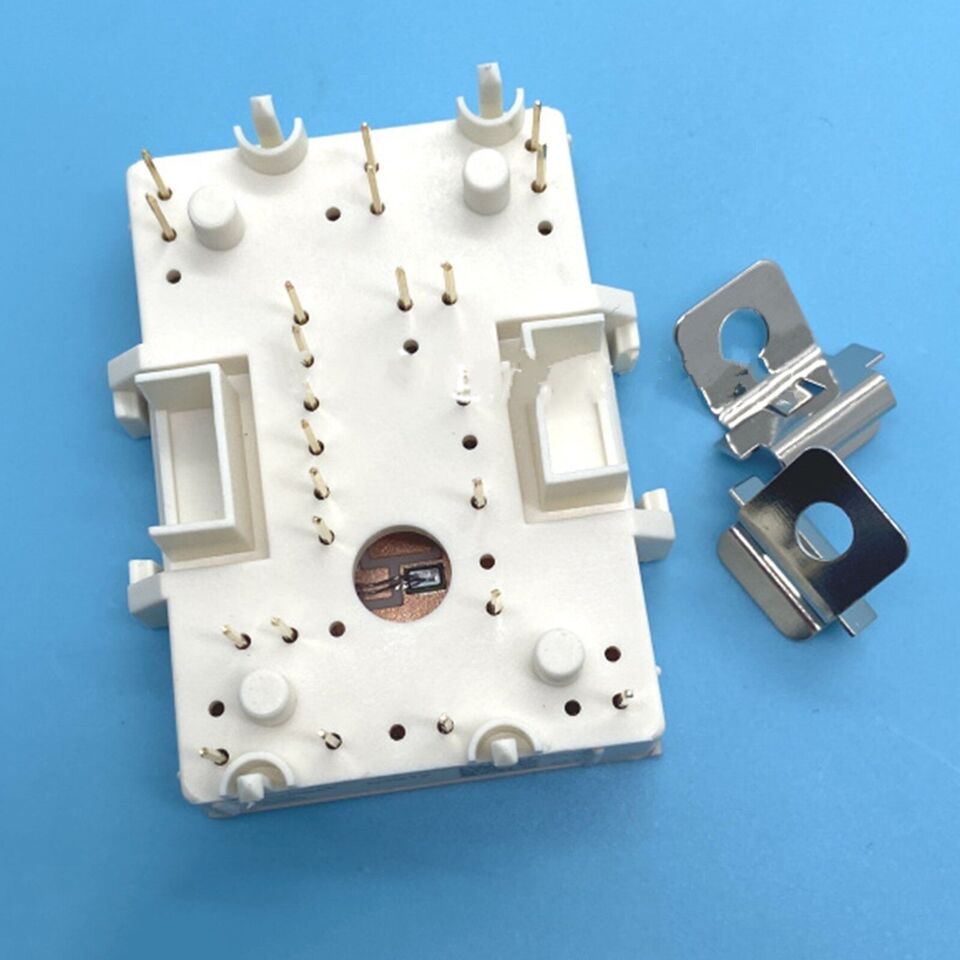 new 1PC Infineon FP15R06YE3_B4 Power Supply Module FP15R06YE3-B4 - INFINEON