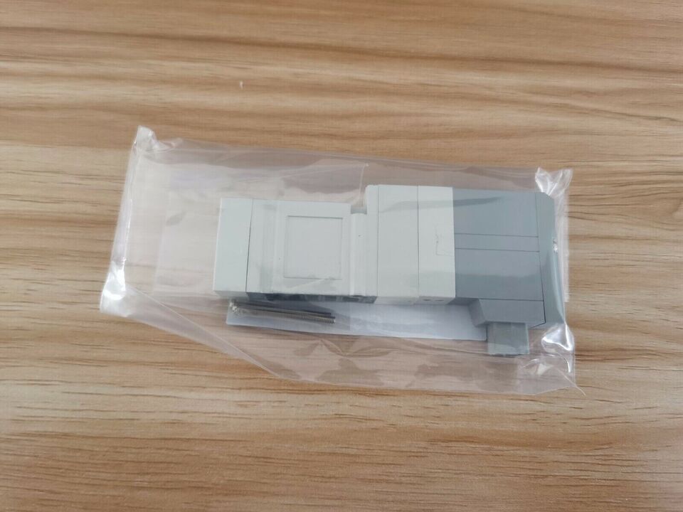 new 1PC SMC SV1A00-5FU Solenoid Valve SV1A005FU - SMC