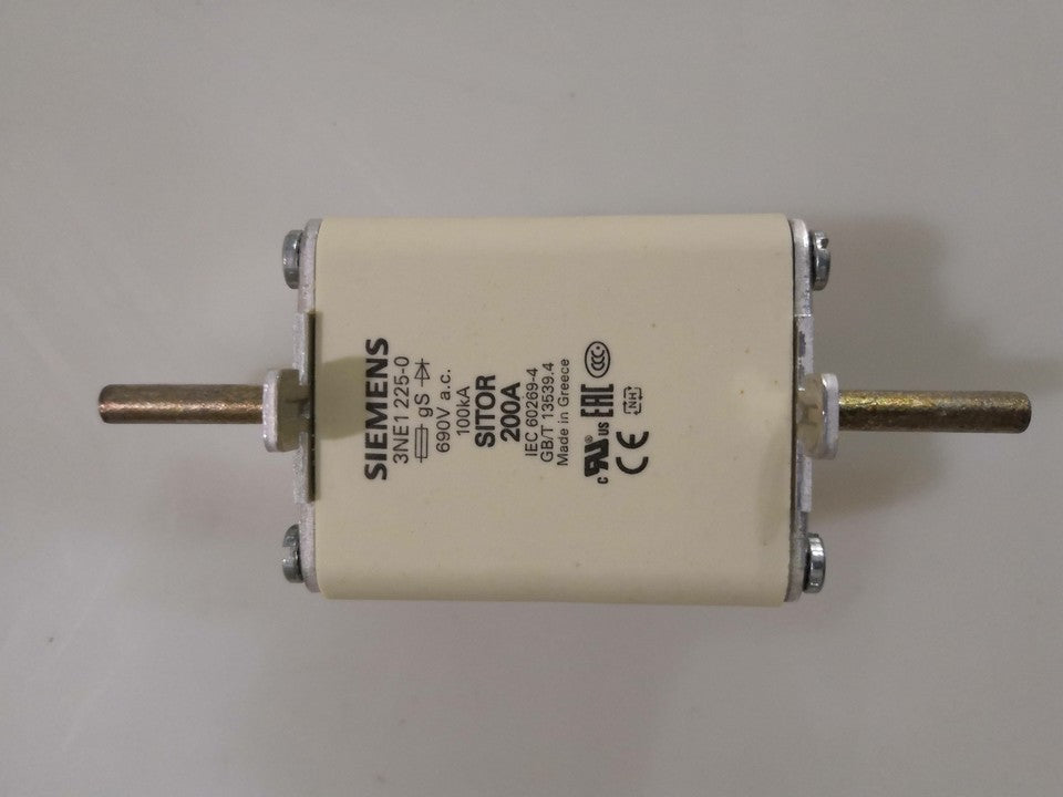new 1PC  Siemens 3NE1 225-0 Fuse 3NE1225-0