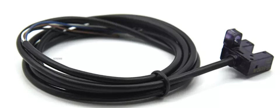 new Omron EE-SX951P-R Photoelectric Sensor One EESX951PR - OMRON