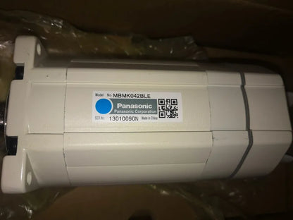new 1PC Panasonic MBMK042BLE Servo Motors ping - PANASONIC